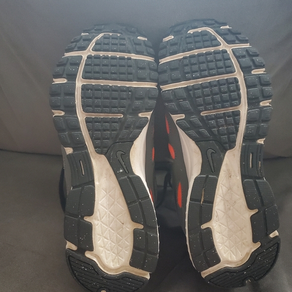 Nike (6Y) Revolution 2 sneakers - Picture 4 of 5